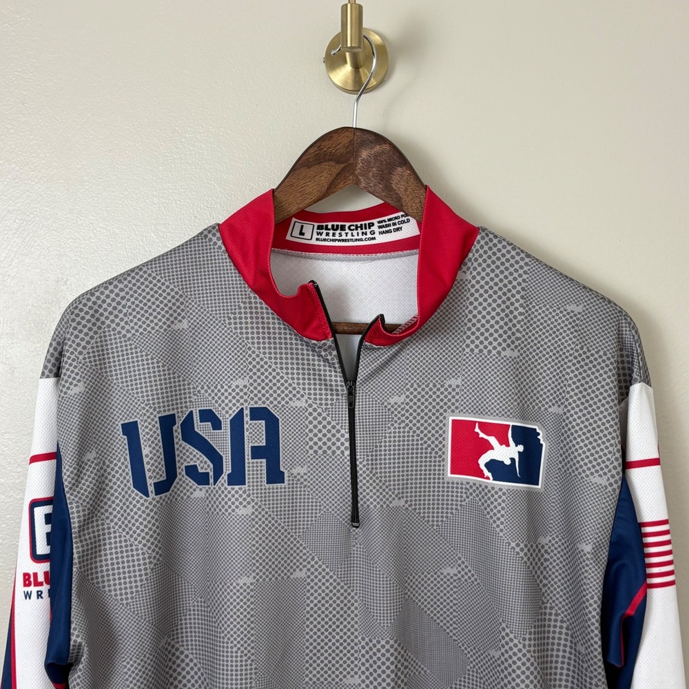 Blue Chip Wrestling Kansas USA Pullover 1/4 Zip shirt Mens Large Grey Red Blue - Picture 3 of 13